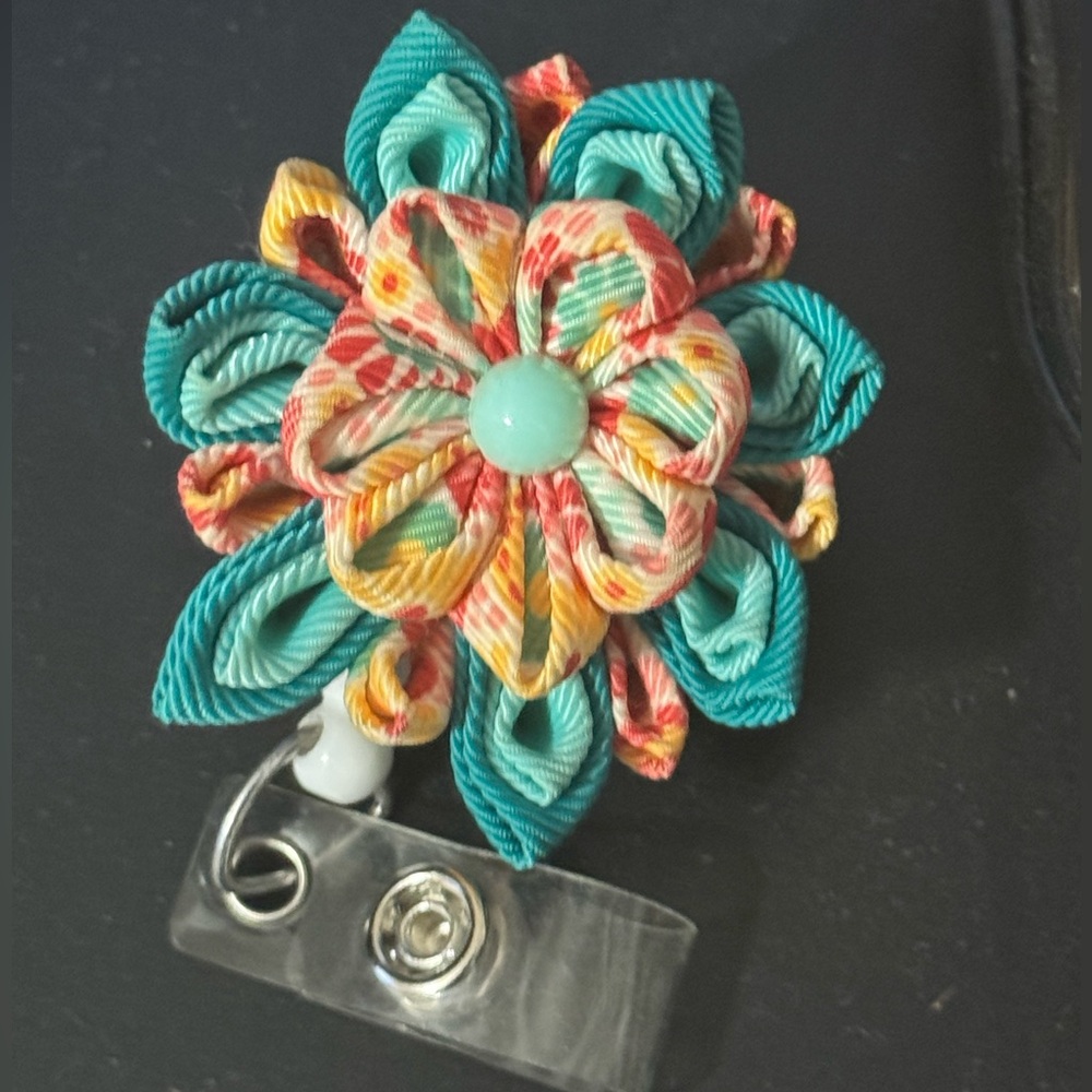 Cutest Colorful Floral Badge Reel